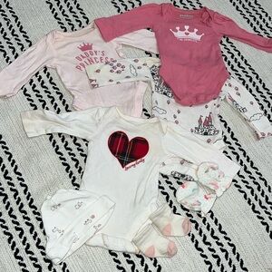 7 Piece Newborn Baby Bundle